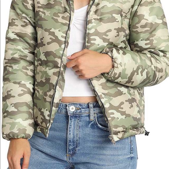 Camouflage Print Zipper Front Padded Jacket NWT - Picture 3 of 8